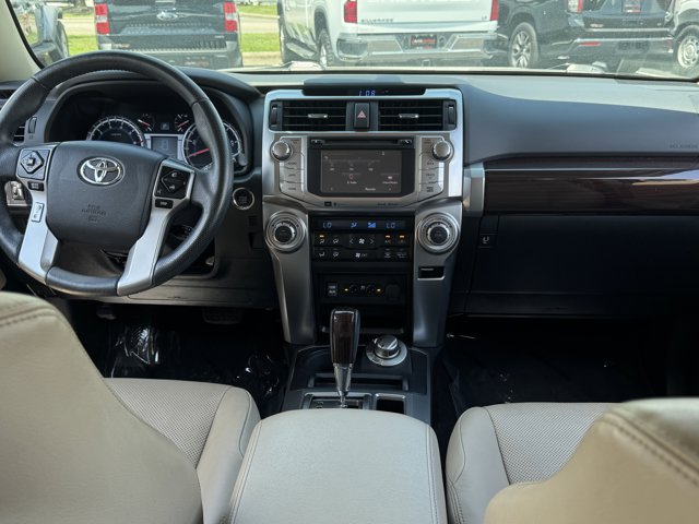 Vehicle image 19 of 35
