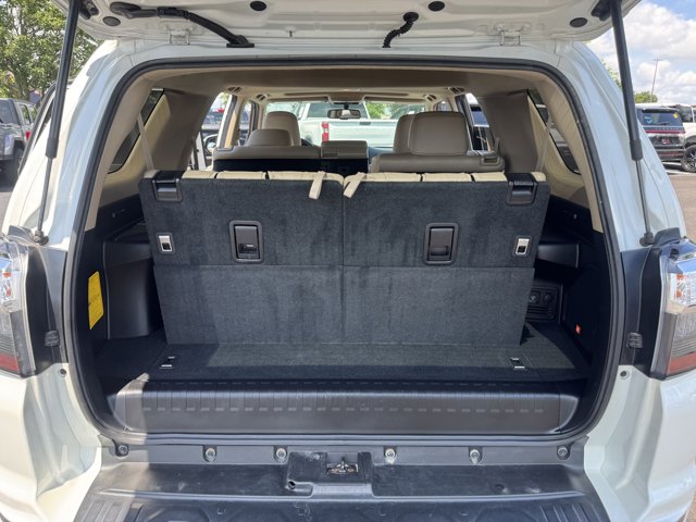 Vehicle image 10 of 35
