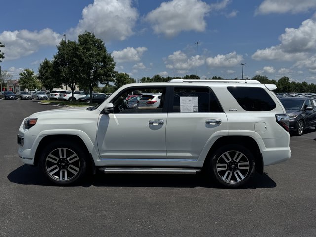 Vehicle image 8 of 35