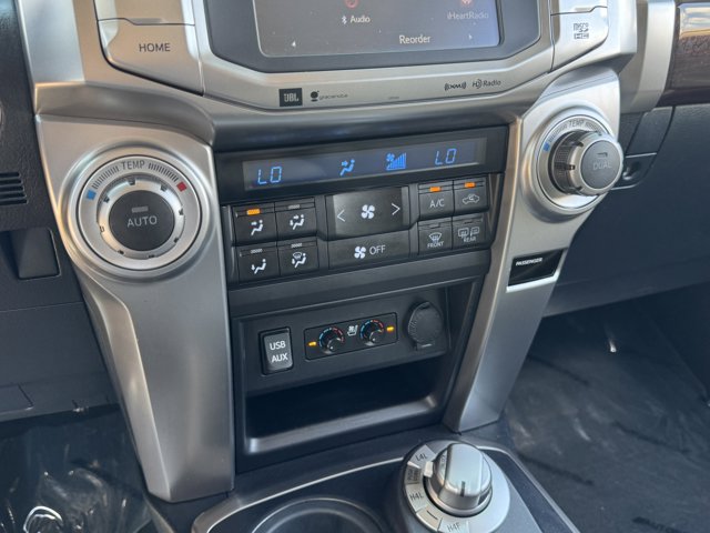 Vehicle image 32 of 35