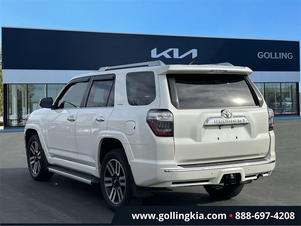Vehicle image 5 of 32