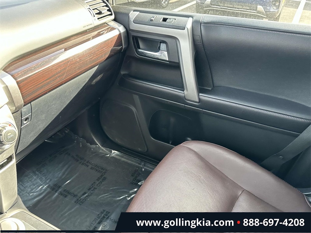 Vehicle image 32 of 32