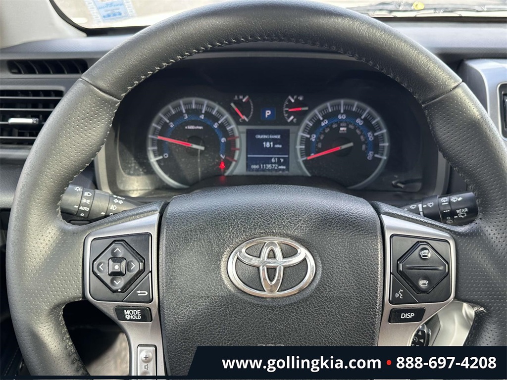 Vehicle image 22 of 32