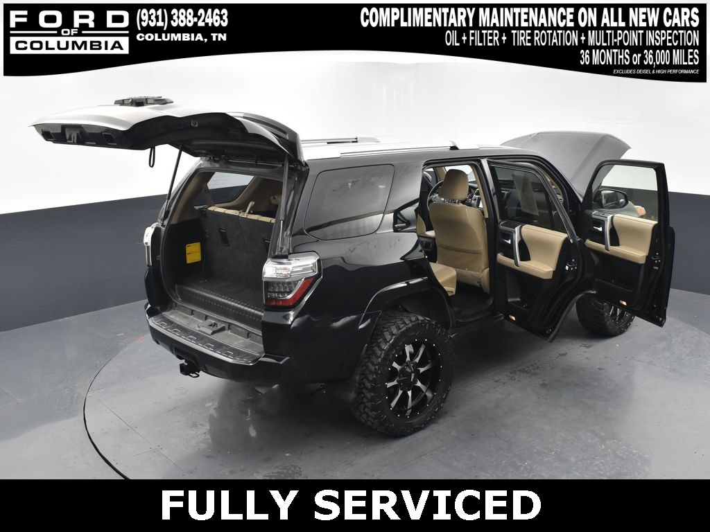 Vehicle image 17 of 41