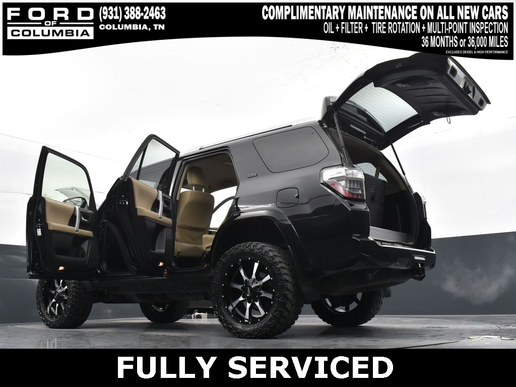 Vehicle image 21 of 41