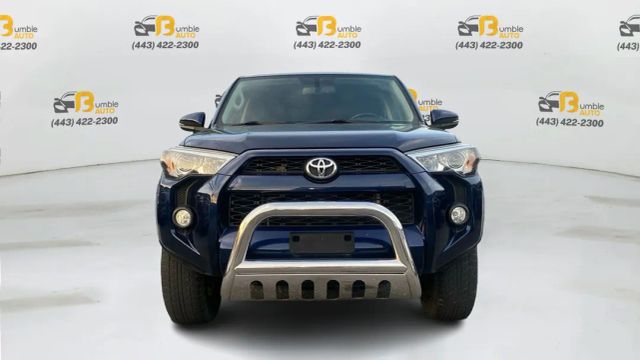 2017 Toyota 4Runner SR5 Premium Image 2 of 29