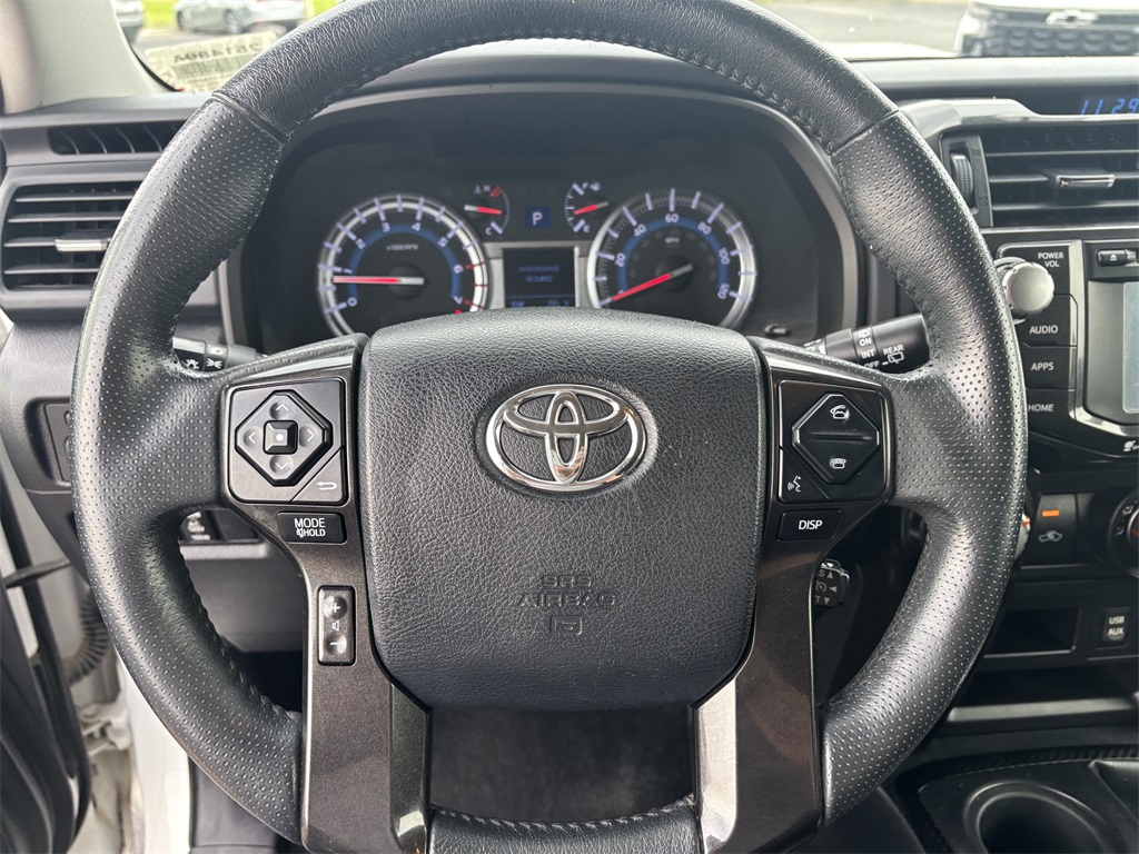 Vehicle image 15 of 30