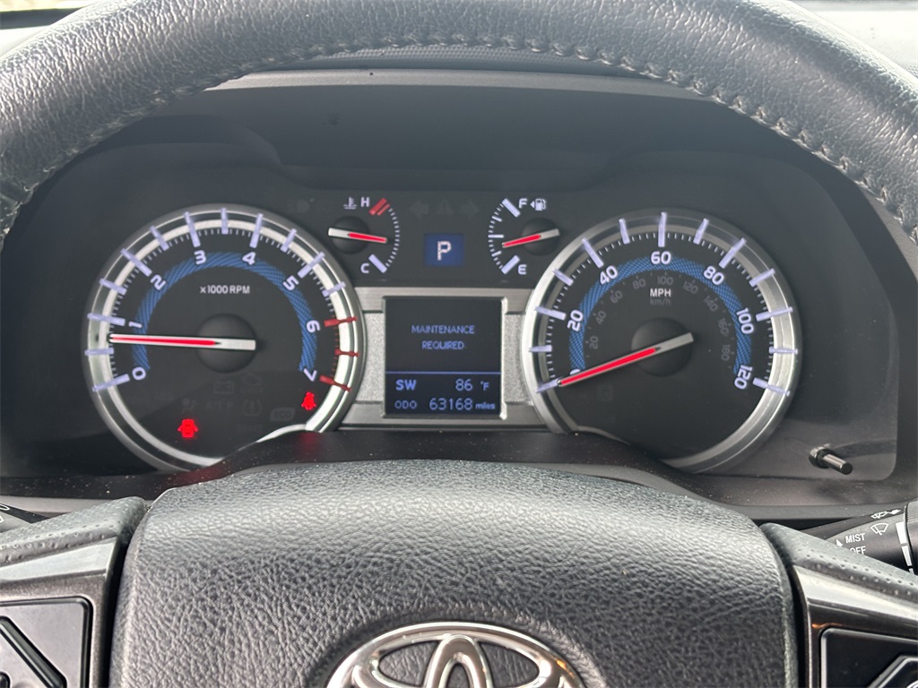 Vehicle image 18 of 30