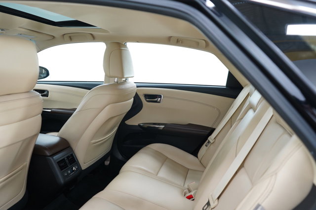 Vehicle image 15 of 27