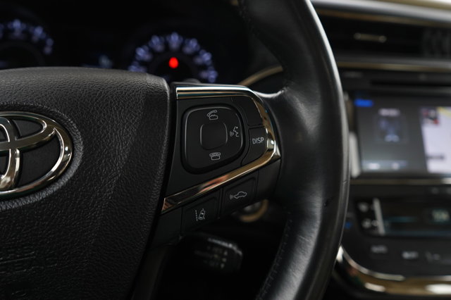 Vehicle image 21 of 27