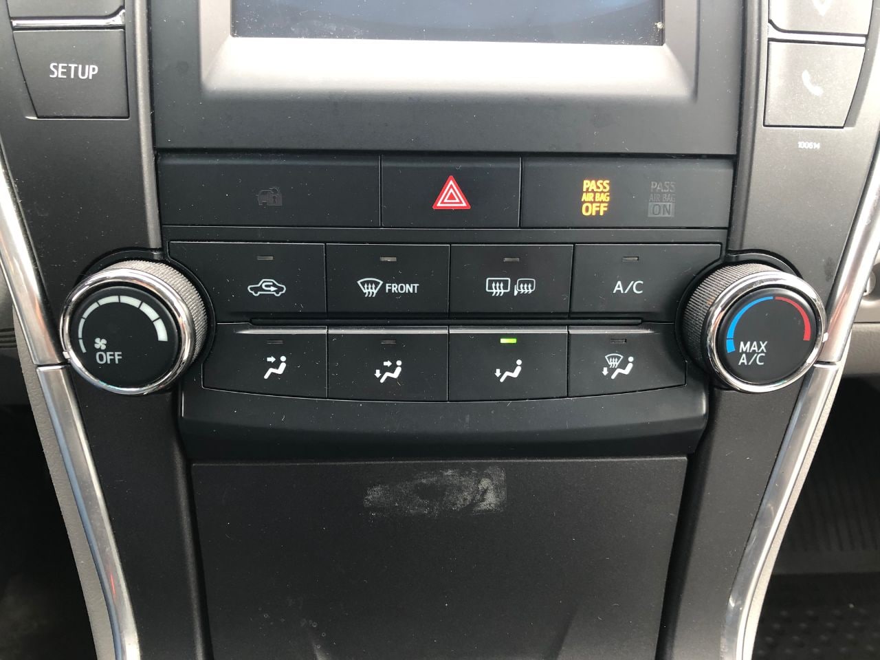 Vehicle image 25 of 30