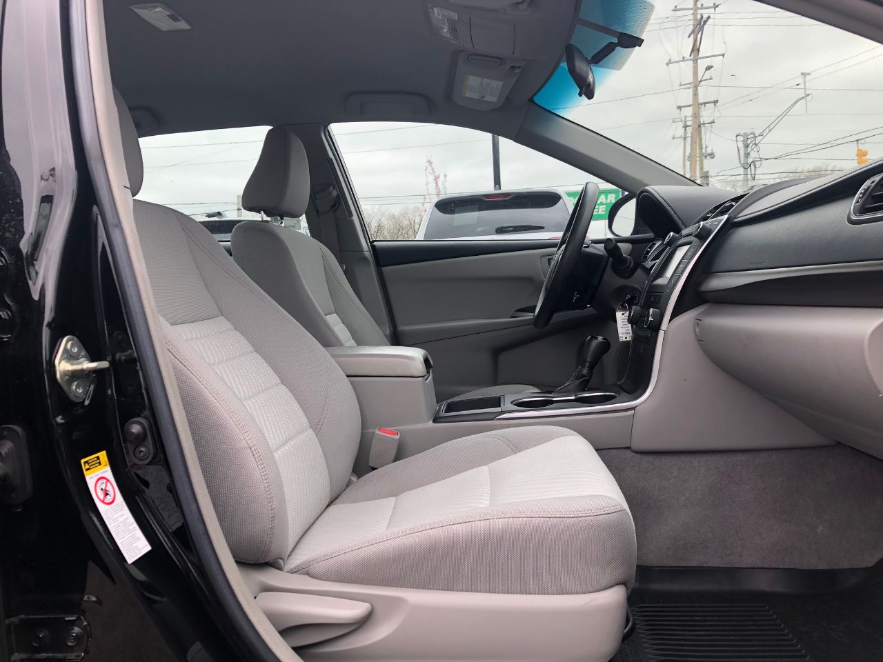 Vehicle image 15 of 30