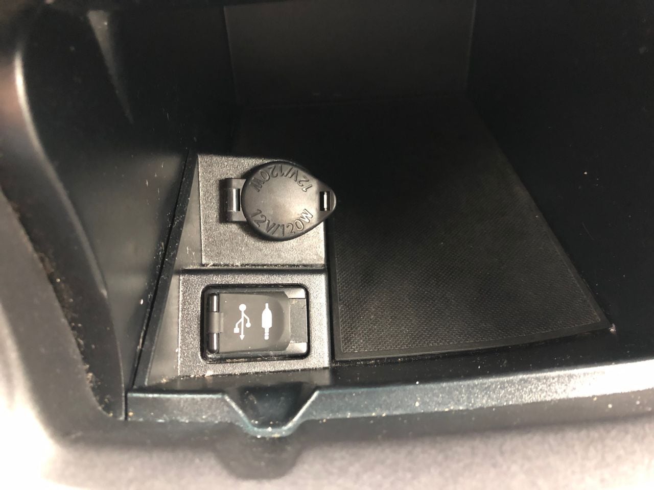 Vehicle image 27 of 30