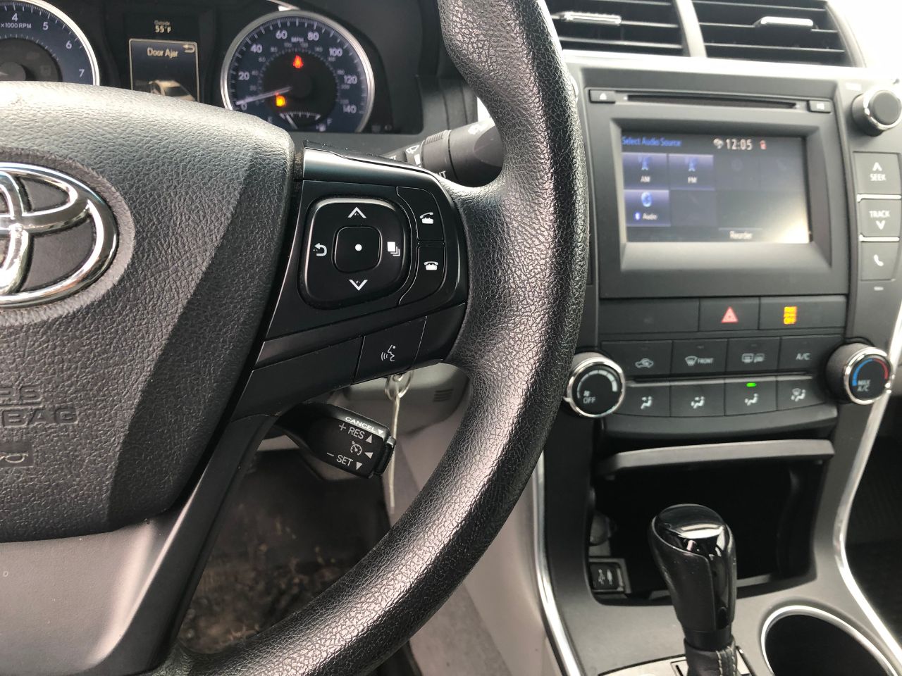 Vehicle image 21 of 30