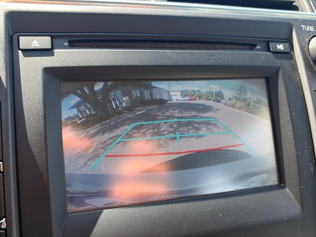 Vehicle image 12 of 23