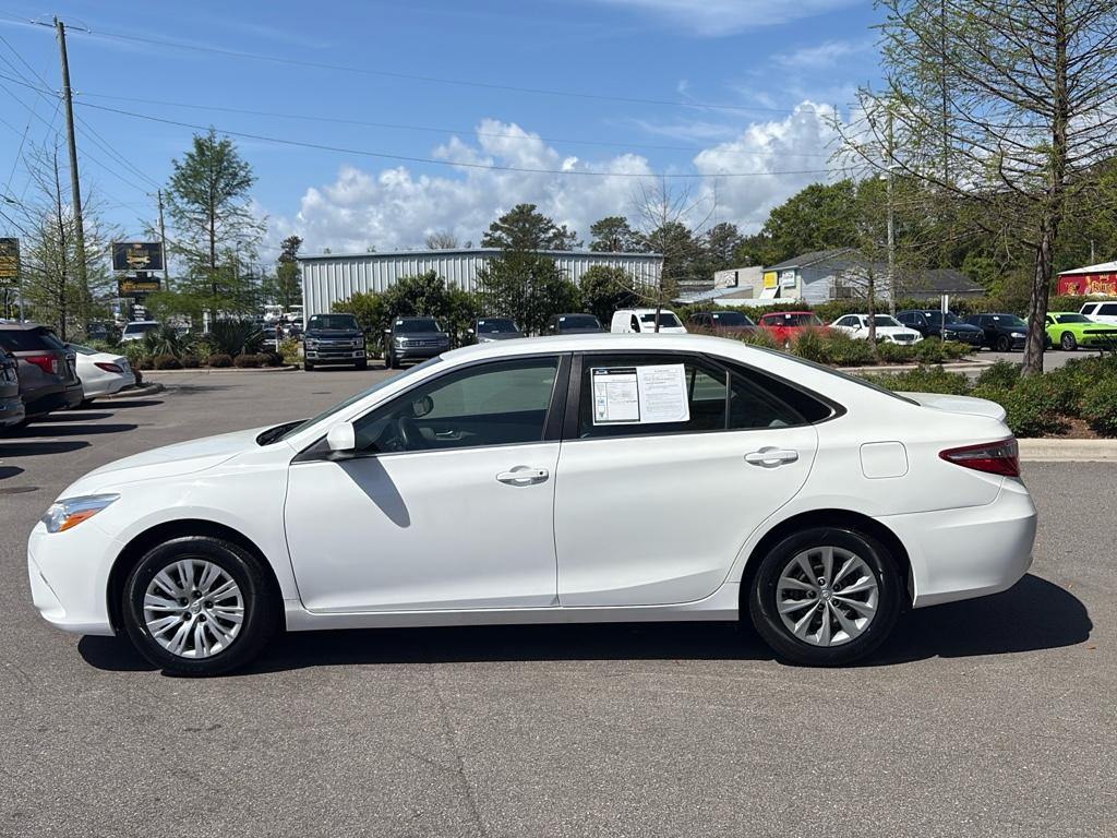 Vehicle image 8 of 23