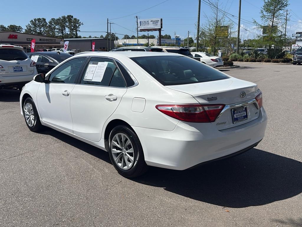 Vehicle image 7 of 23