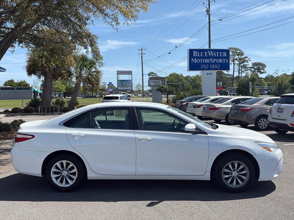 Vehicle image 4 of 23