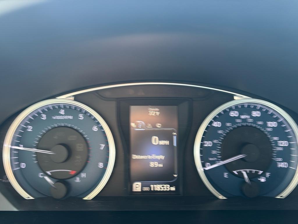Vehicle image 11 of 23