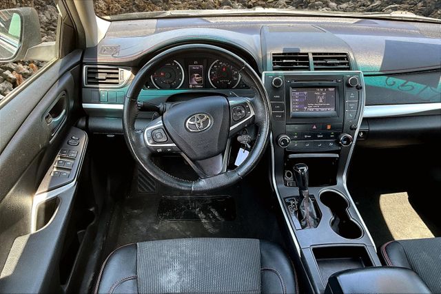 Vehicle image 7 of 33