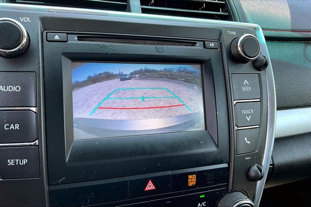 Vehicle image 20 of 33