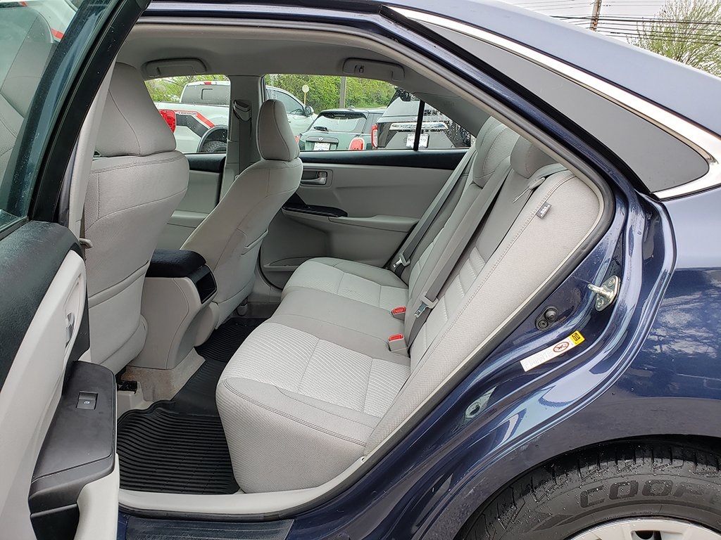 Vehicle image 11 of 30