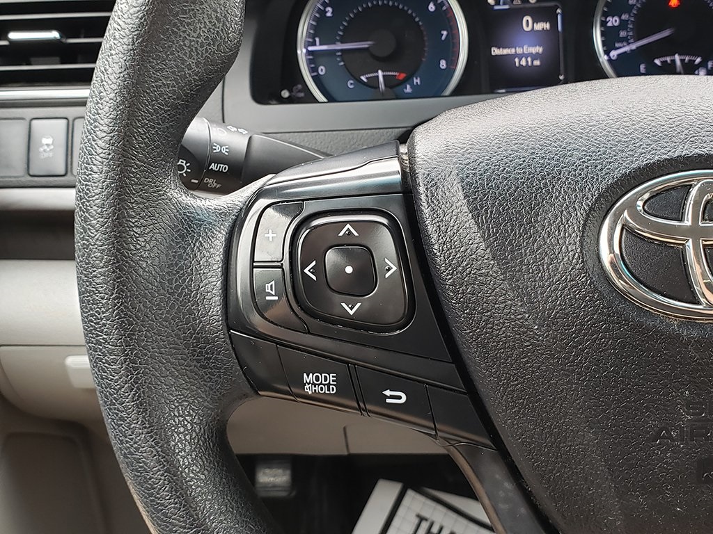 Vehicle image 26 of 30