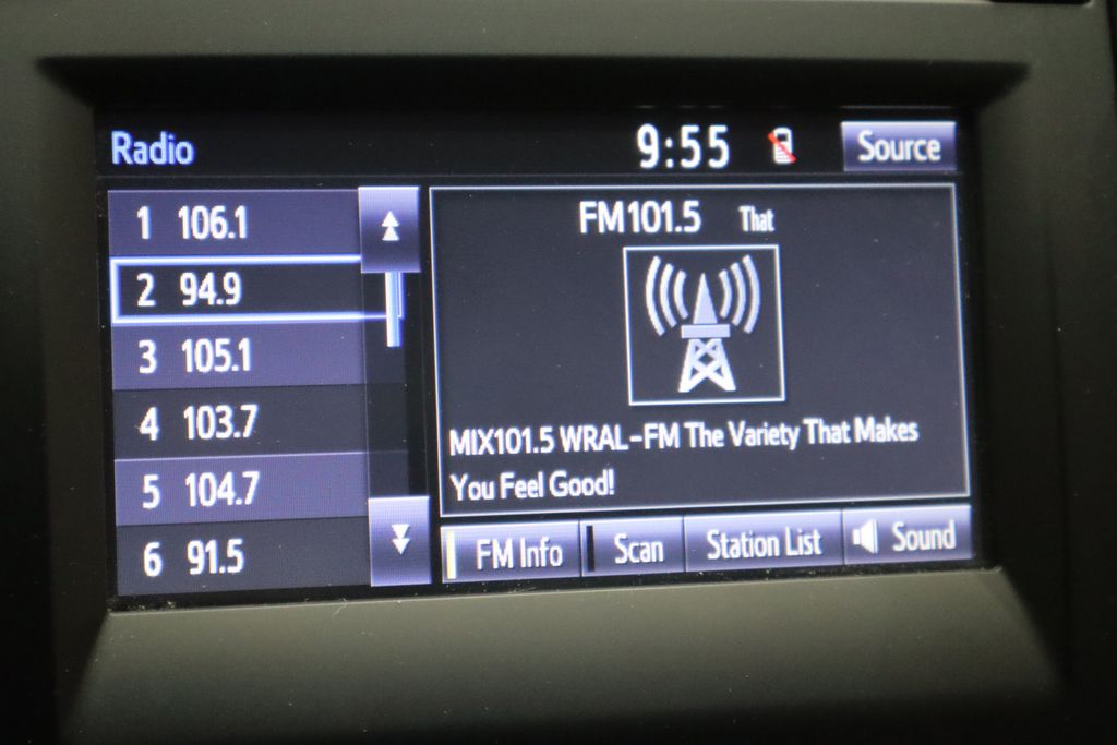 Vehicle image 24 of 36