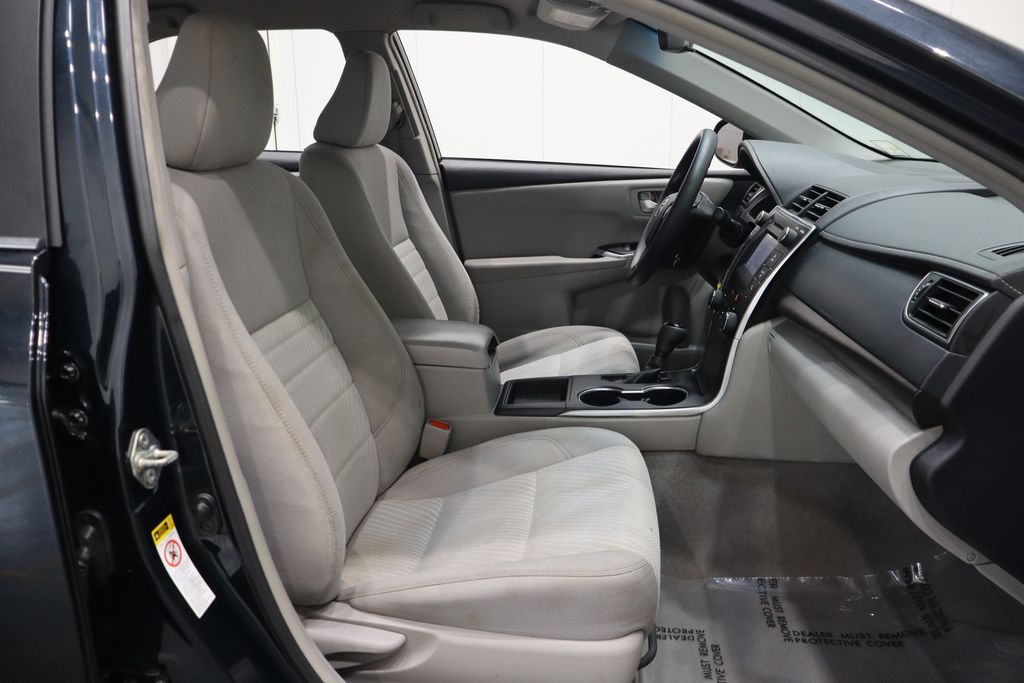 Vehicle image 11 of 36