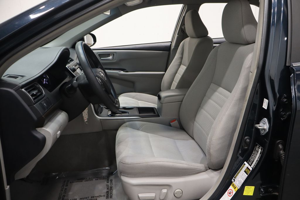 Vehicle image 8 of 36