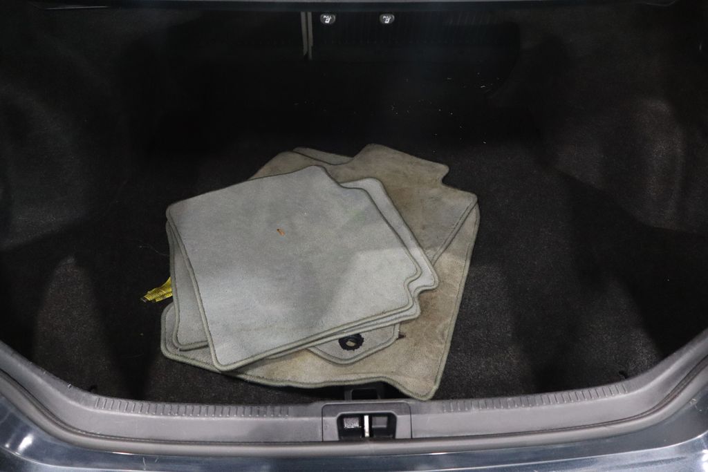 Vehicle image 10 of 36