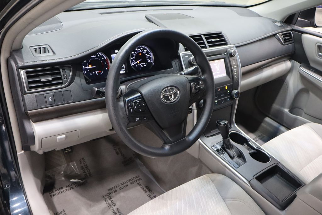 Vehicle image 16 of 36