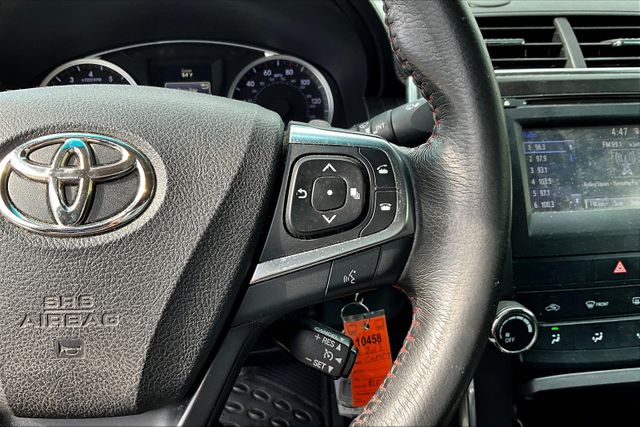 Vehicle image 18 of 33