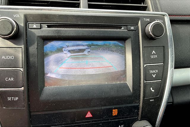 Vehicle image 20 of 33