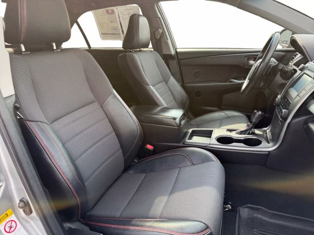 Vehicle image 14 of 25