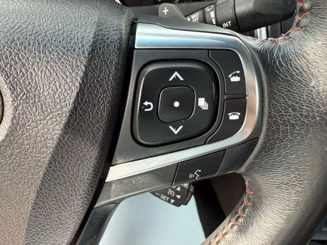 Vehicle image 24 of 25