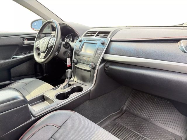 Vehicle image 13 of 25