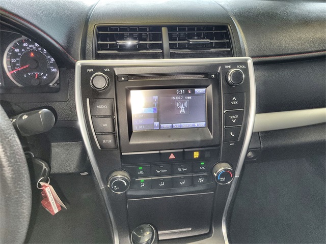 Vehicle image 16 of 25