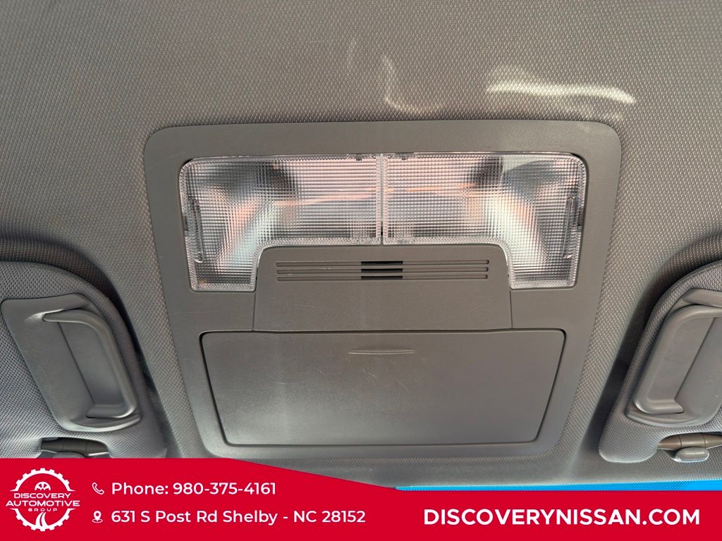 2017 Toyota Camry SE Image 36 of 36