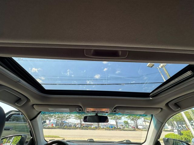 Vehicle image 29 of 46