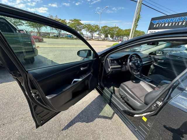 Vehicle image 10 of 46