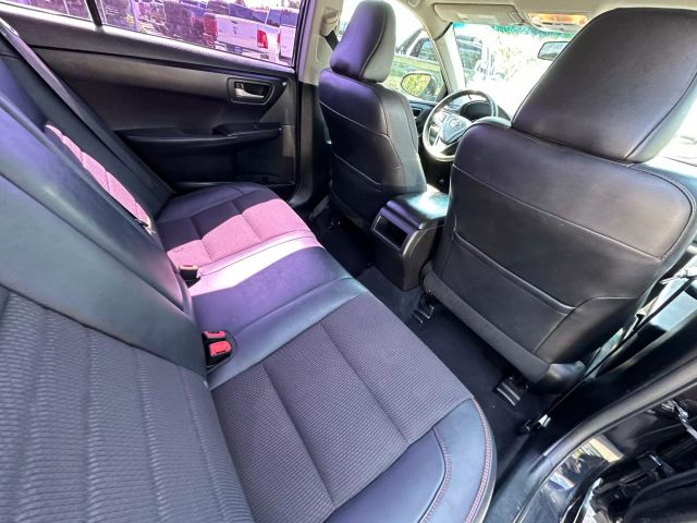 Vehicle image 27 of 46