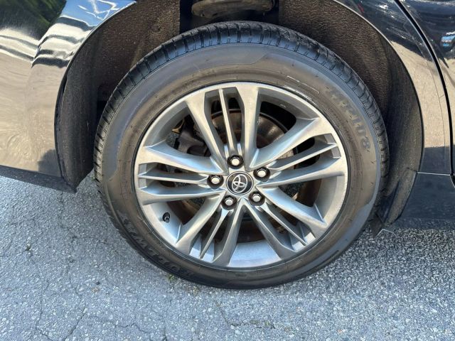 Vehicle image 44 of 46