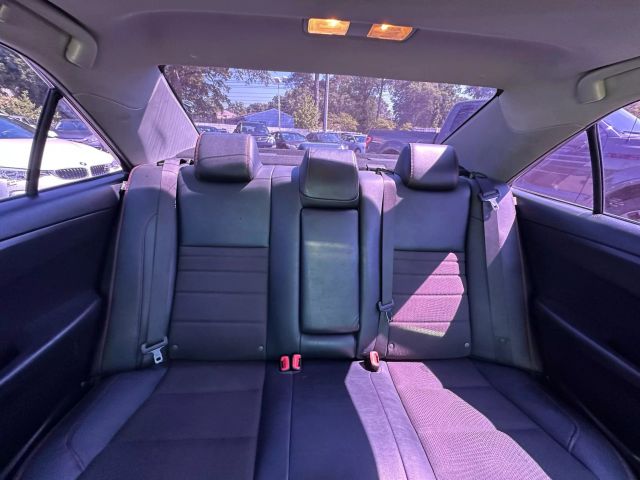 Vehicle image 28 of 46