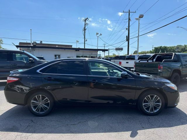 Vehicle image 5 of 46