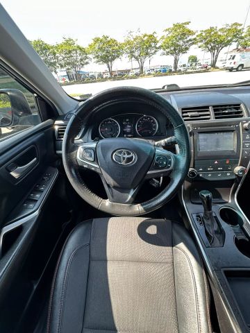 Vehicle image 31 of 46