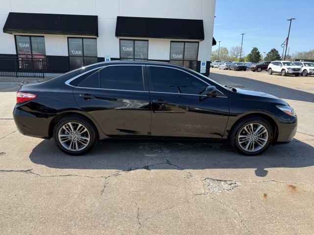 Vehicle image 6 of 49