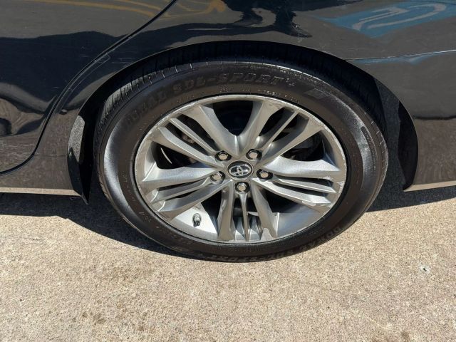 Vehicle image 45 of 49