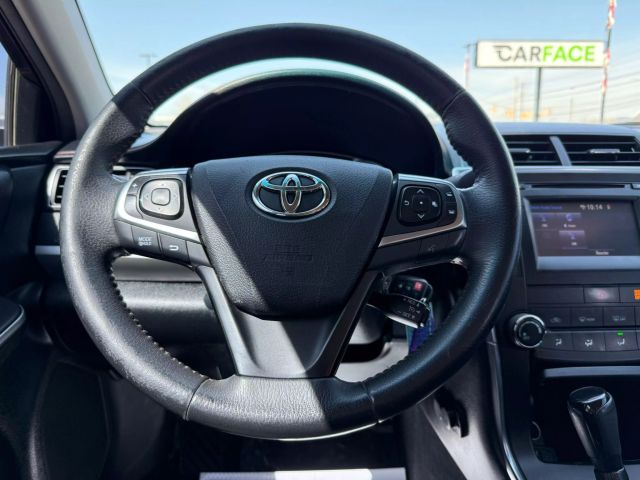 Vehicle image 27 of 49