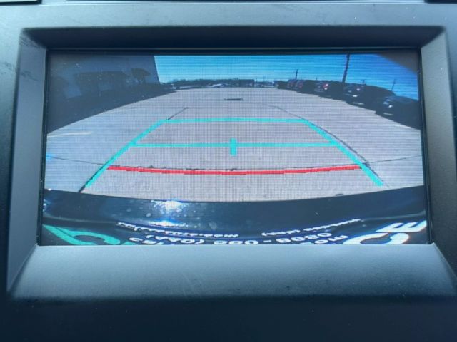 Vehicle image 33 of 49